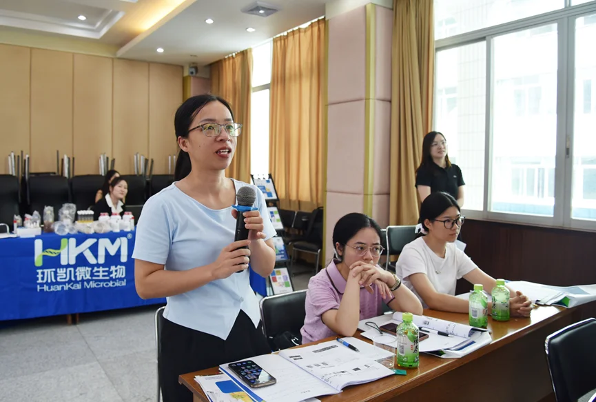 学员积极提问，与授课专家深入交流
